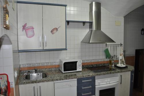 Apartamentos La Casa Pintada Caceres Exterior photo